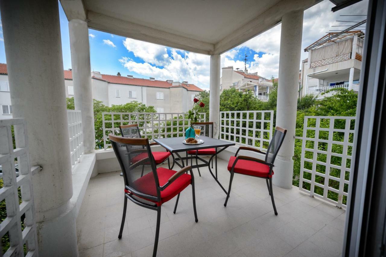 Apartment Ana 4+2 Макарска Экстерьер фото